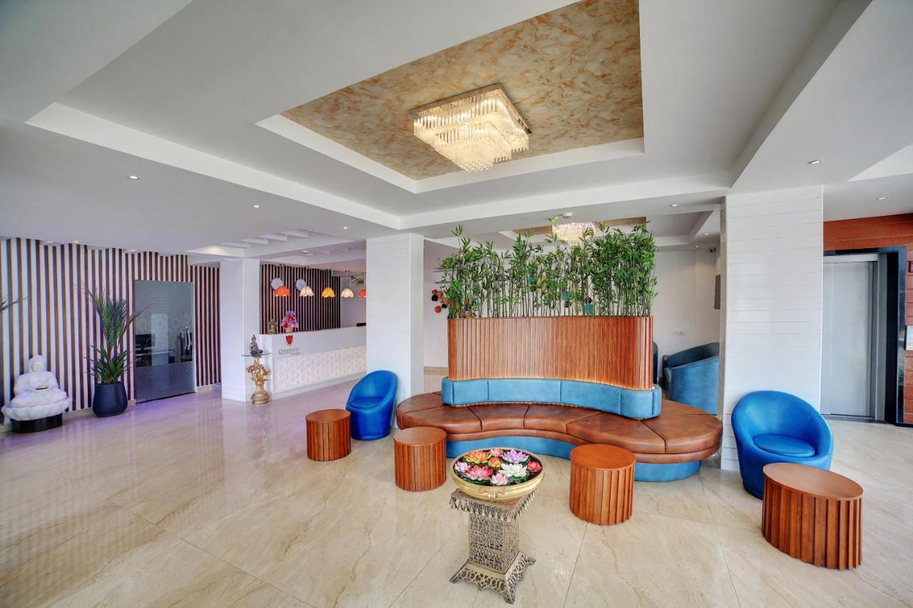 The Liverpool Blue Hotels Bangalore Exterior foto
